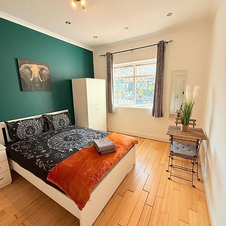 Wembley Rooms Лондон Екстериор снимка