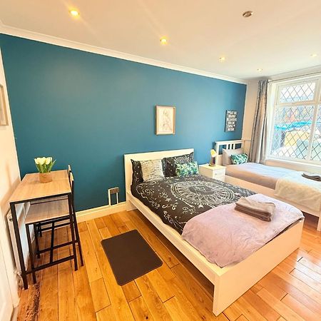 Wembley Rooms Лондон Екстериор снимка