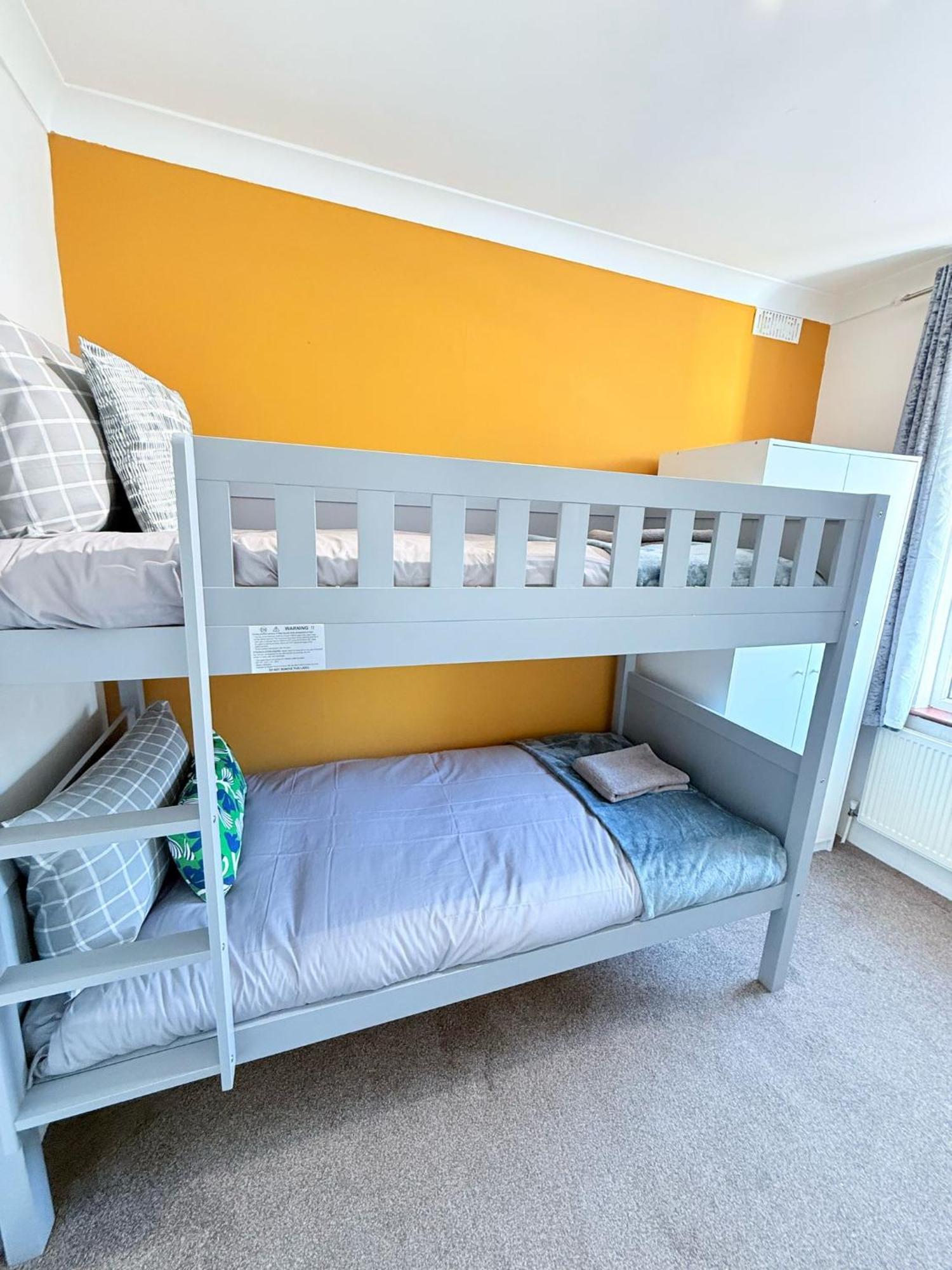 Wembley Rooms Лондон Екстериор снимка
