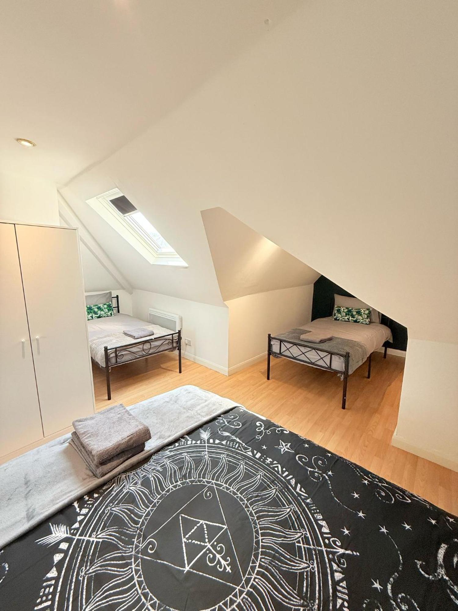 Wembley Rooms Лондон Екстериор снимка