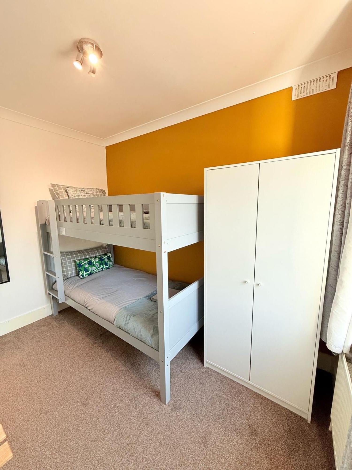 Wembley Rooms Лондон Екстериор снимка