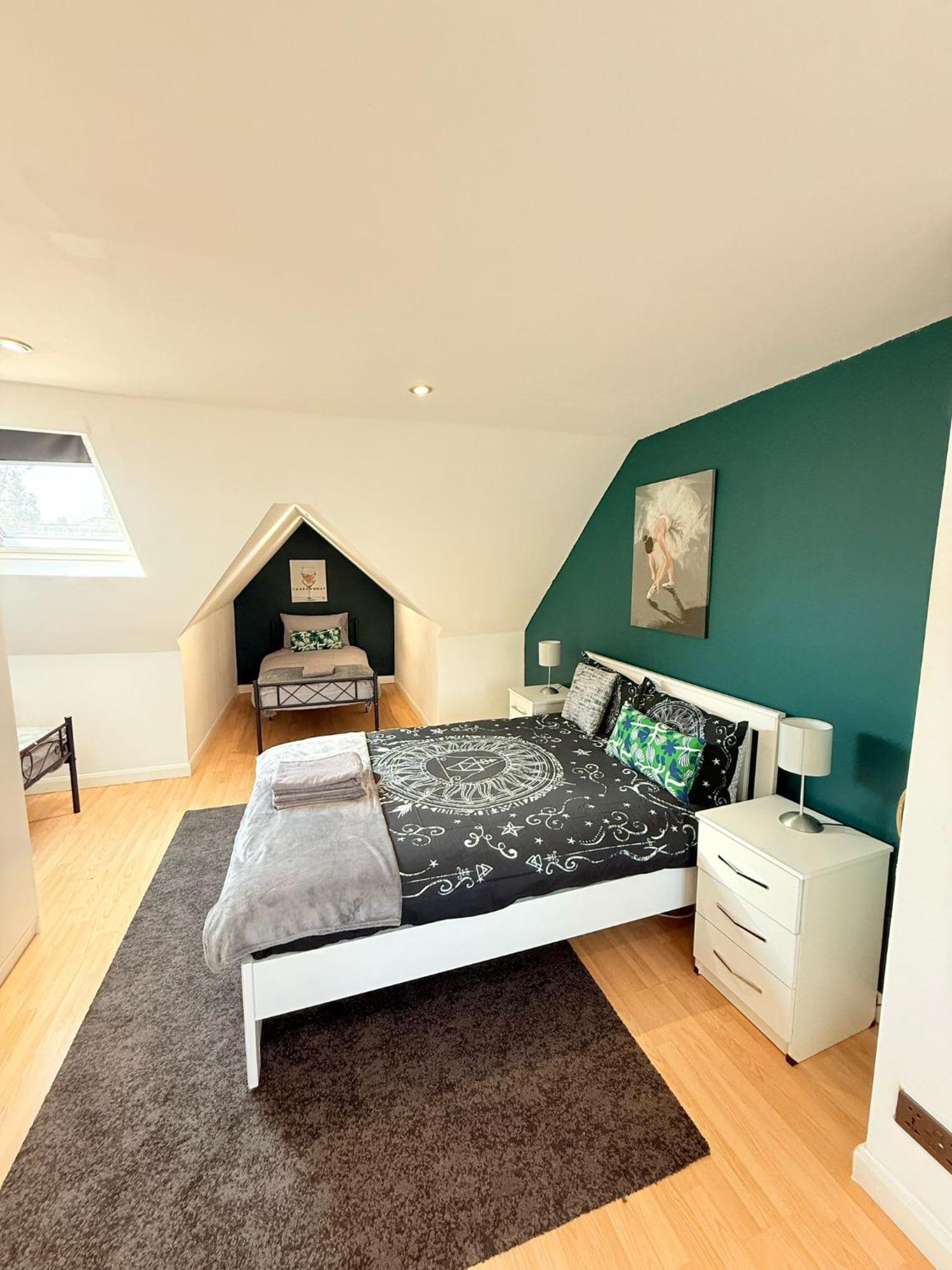 Wembley Rooms Лондон Екстериор снимка