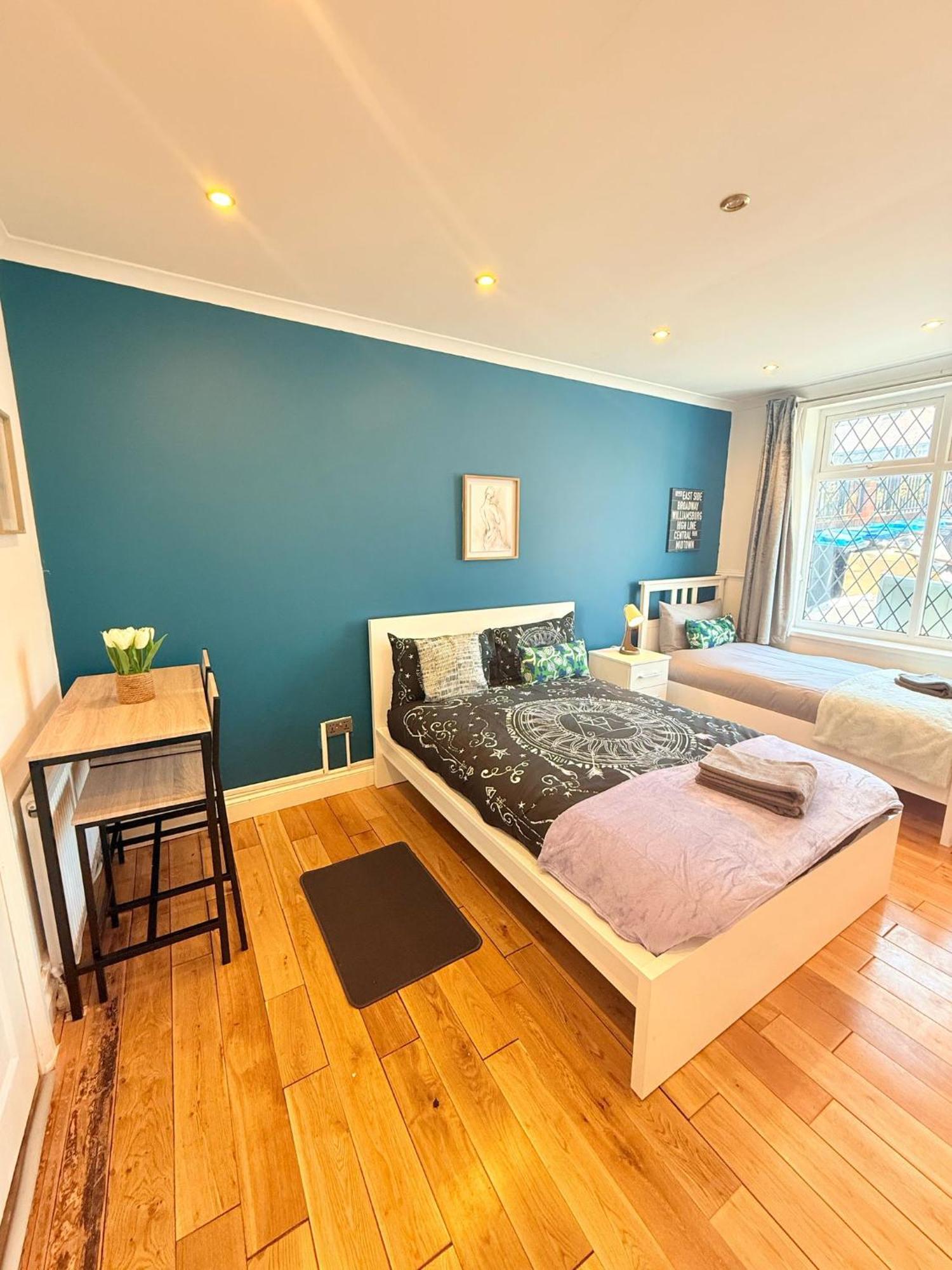 Wembley Rooms Лондон Екстериор снимка