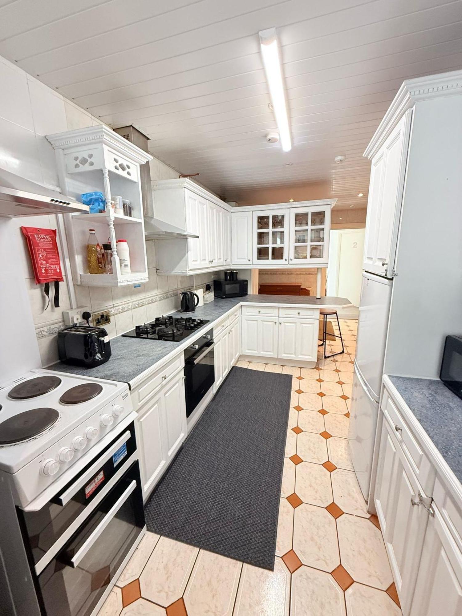 Wembley Rooms Лондон Екстериор снимка