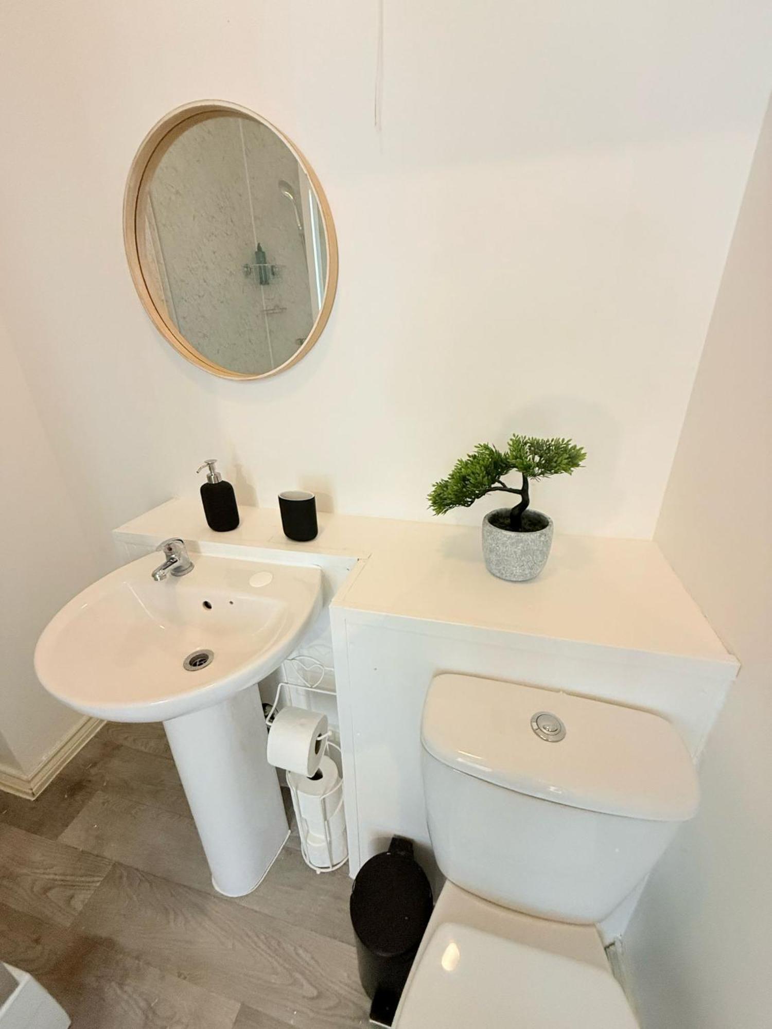 Wembley Rooms Лондон Екстериор снимка